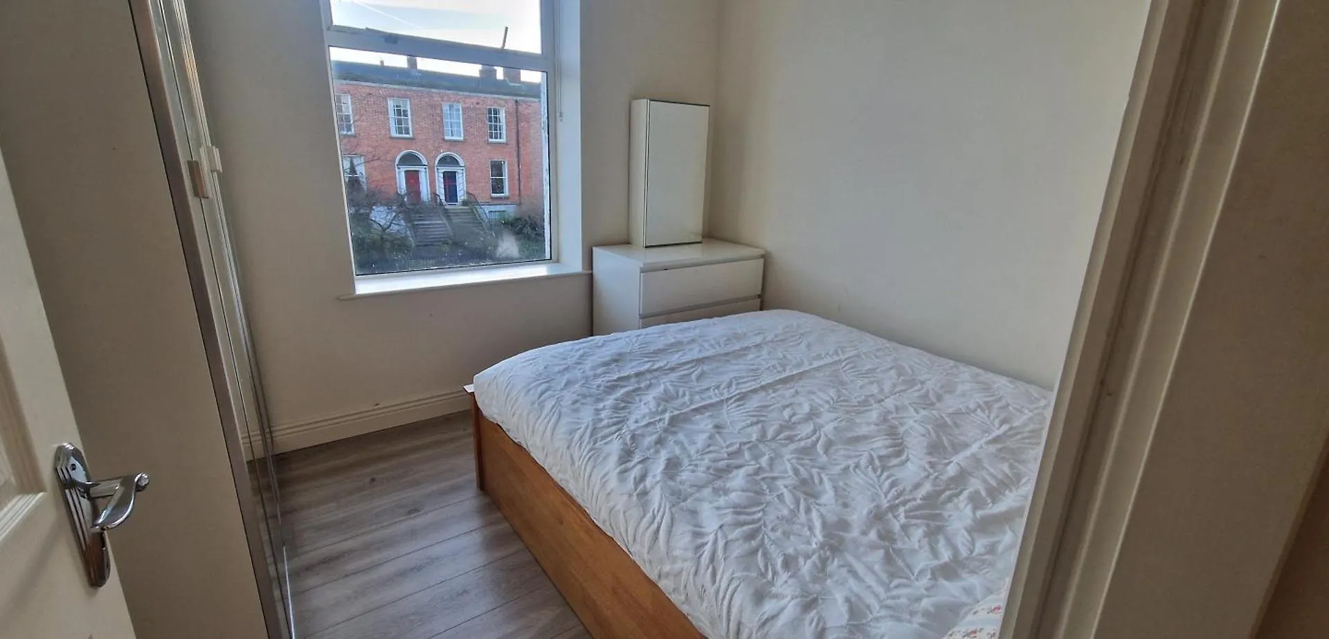 Cosy 1Bd In Refurbed Victorian House Heart Of D6 Lägenhet Dublin 0*,  Irland